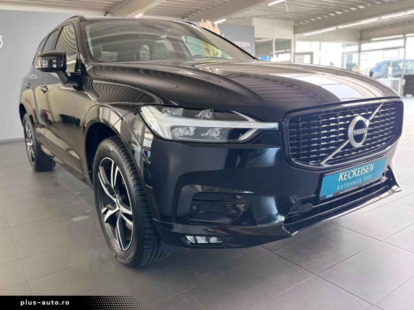 VOLVO XC60 B5 AWD Aut. R-Design AHK   Luftfahrw.   ACC