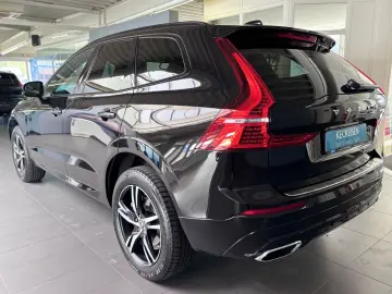 VOLVO XC60 B5 AWD Aut. R-Design AHK   Luftfahrw.   ACC