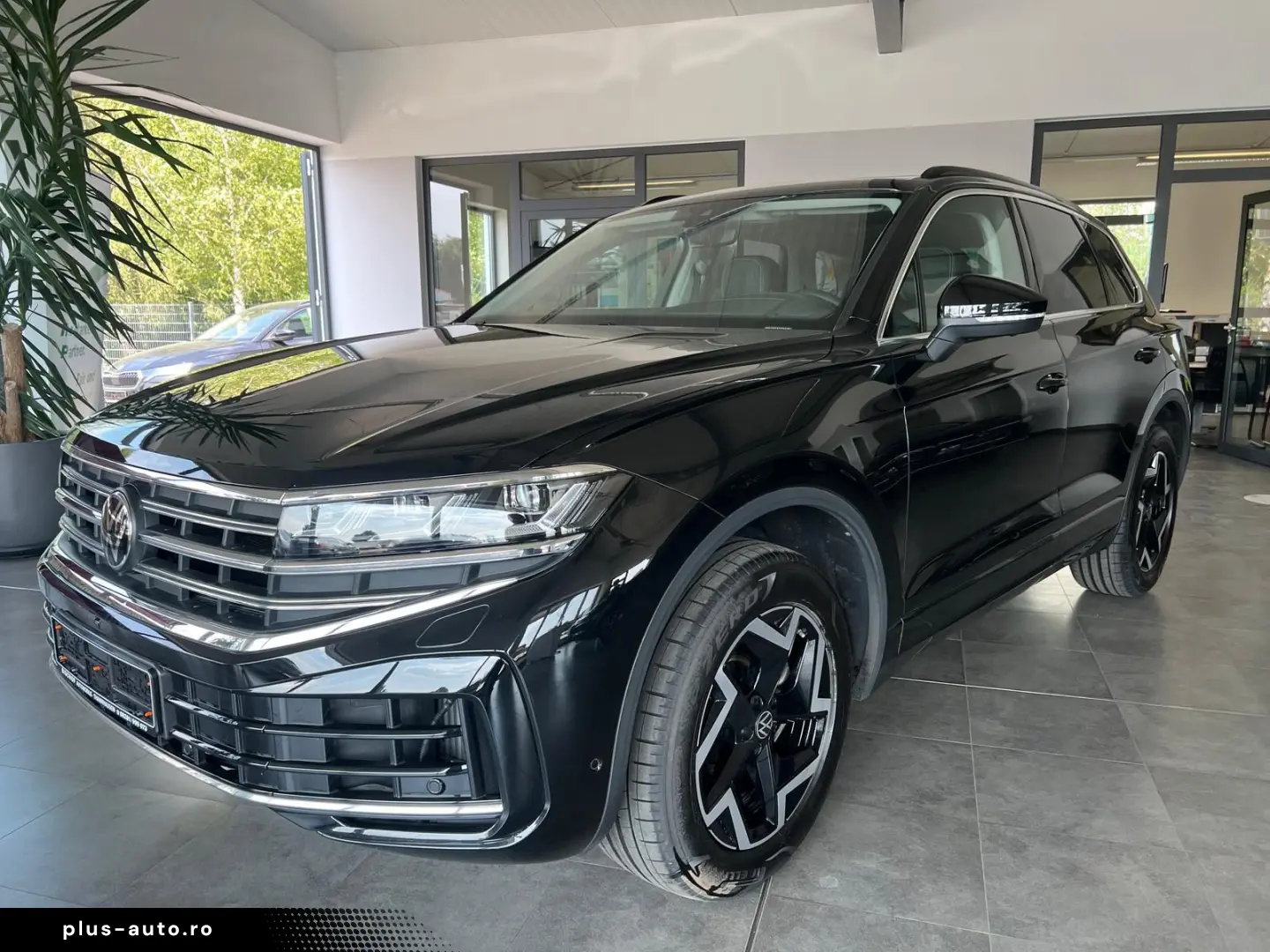 VW Touareg 3.0 TSI  Elegance
