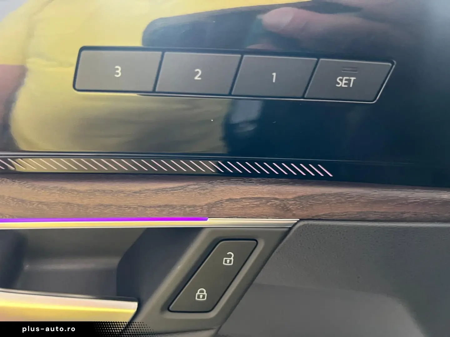VW Touareg 3.0 TSI  Elegance
