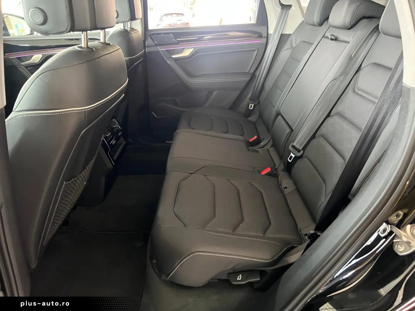 VW Touareg 3.0 TSI  Elegance
