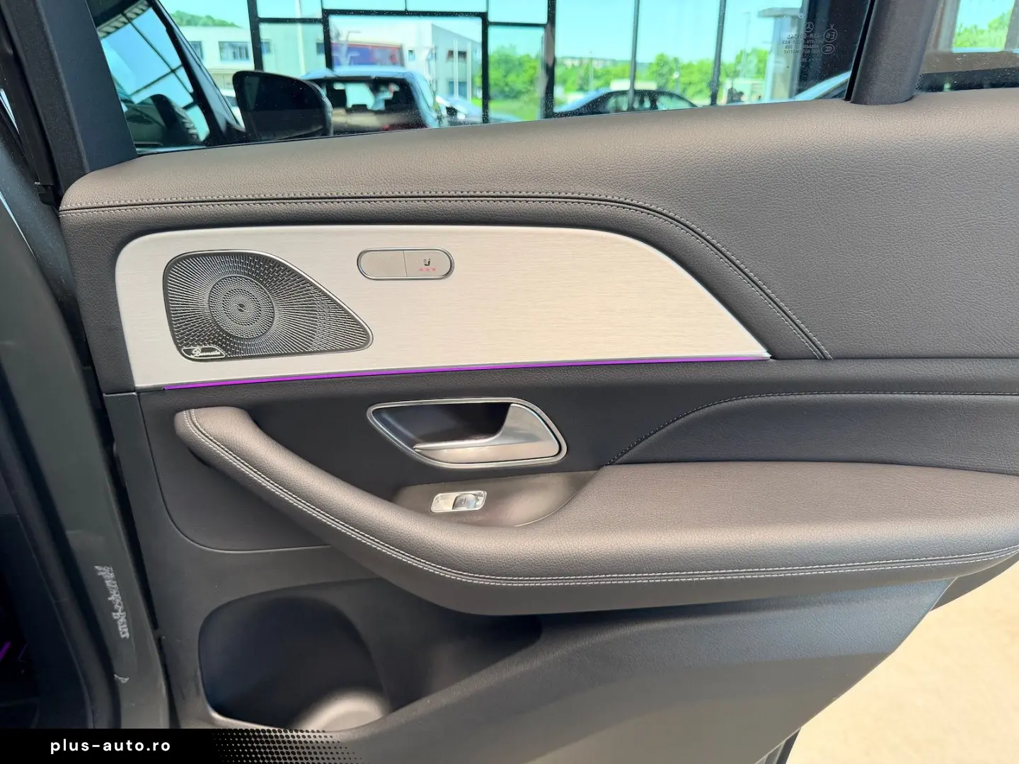 MERCEDES-BENZ GLE 2025 — imagine 13