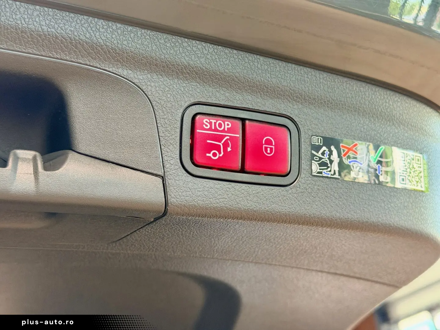 MERCEDES-BENZ GLE 2025 — imagine 17