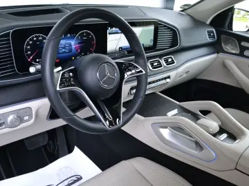 MERCEDES-BENZ GLE 450d Coupe 4M AMG HUD 360 PANO BUR…