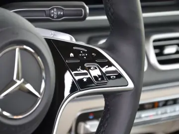 MERCEDES-BENZ GLE 450d Coupe 4M AMG HUD 360 PANO BUR…