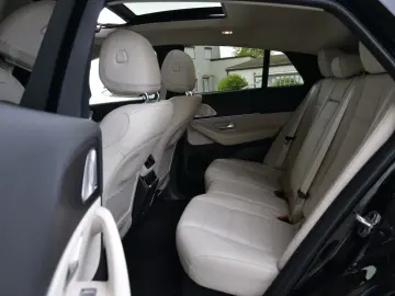 MERCEDES-BENZ GLE 450d Coupe 4M AMG HUD 360 PANO BUR…