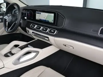 MERCEDES-BENZ GLE 450d Coupe 4M AMG HUD 360 PANO BUR…