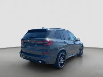 BMW X5 xDrive40d (M-Sport Navi AHK HUD H K ACC WLAN)