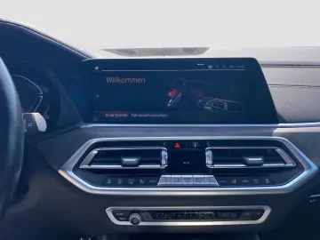 BMW X5 xDrive40d (M-Sport Navi AHK HUD H K ACC WLAN)