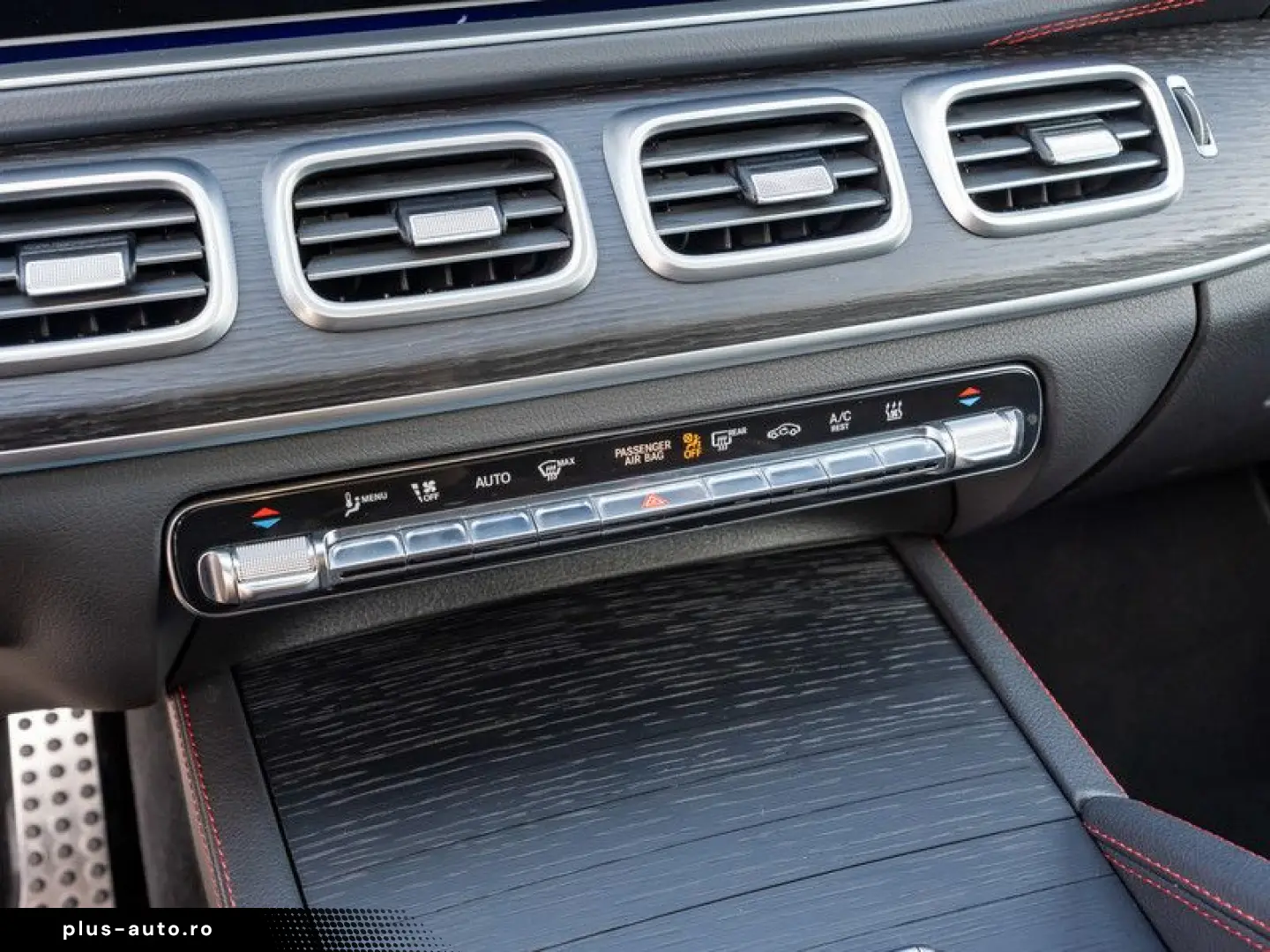 MERCEDES-BENZ GLE 2025 — imagine 11