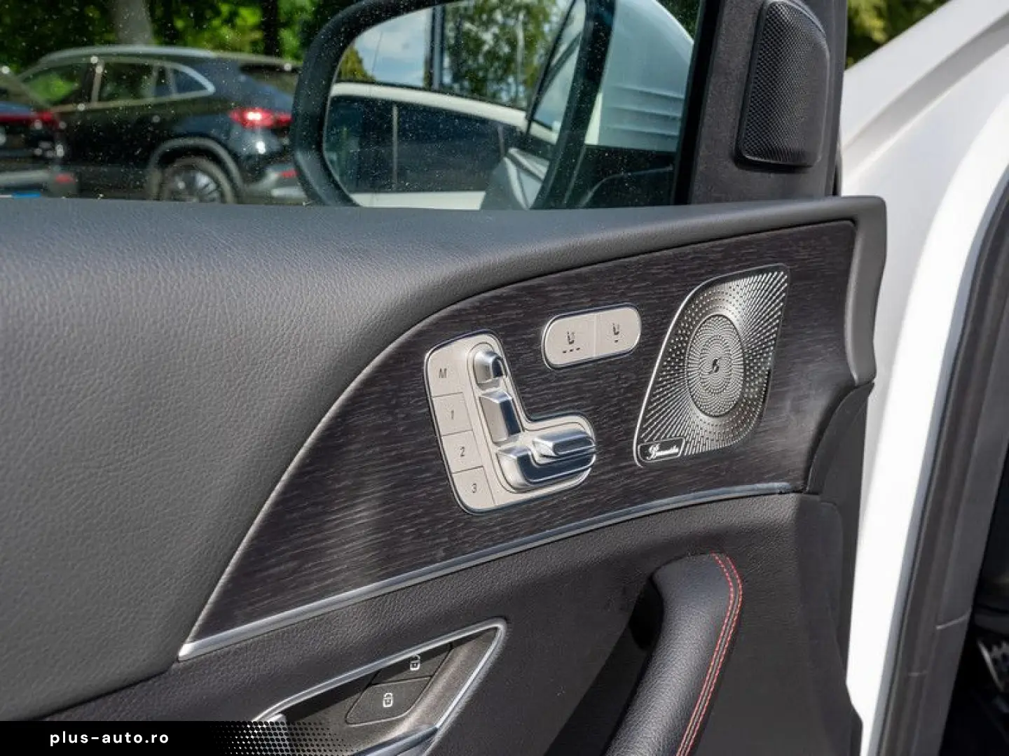 MERCEDES-BENZ GLE 2025 — imagine 22