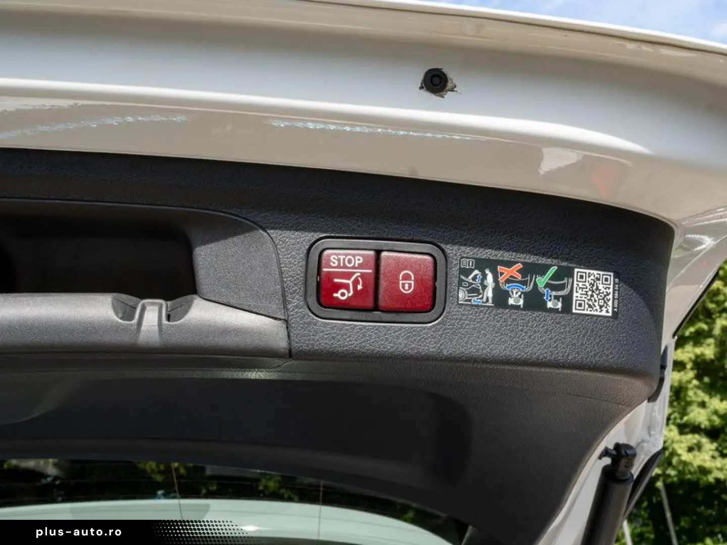 MERCEDES-BENZ GLE 2025 — imagine 24