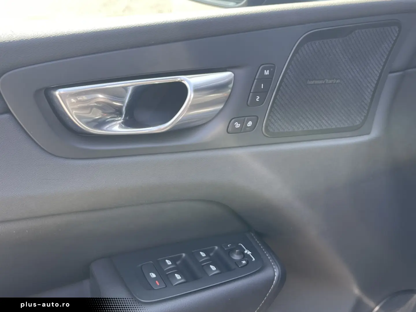 VOLVO XC60 B5 D AWD Geartronic RDesign   PANO   360