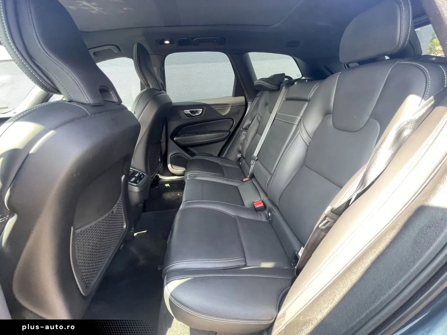 VOLVO XC60 B5 D AWD Geartronic RDesign   PANO   360