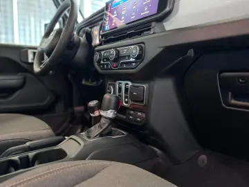 JEEP Wrangler Sport S MY2024  LED Carplay Sound ACC