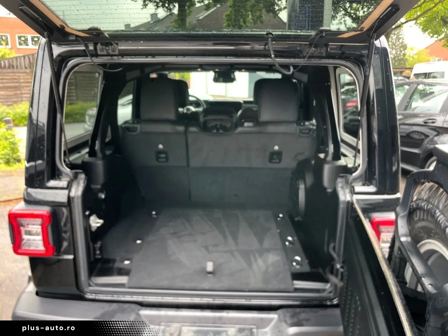 JEEP Wrangler ICE MY24 Sahara  neue Reifen Inspektion