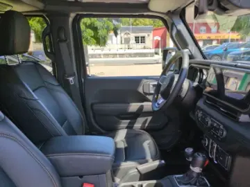 JEEP Wrangler Unlimited Sahara Hardtop All-Black Alpi