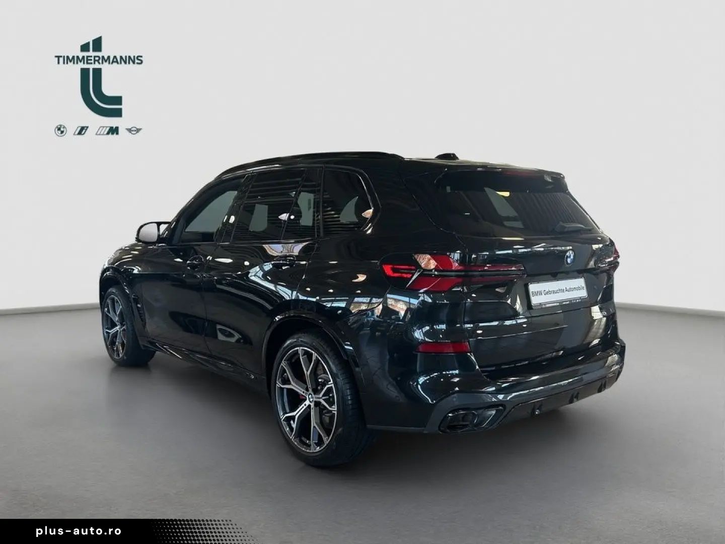 BMW X5 M60i