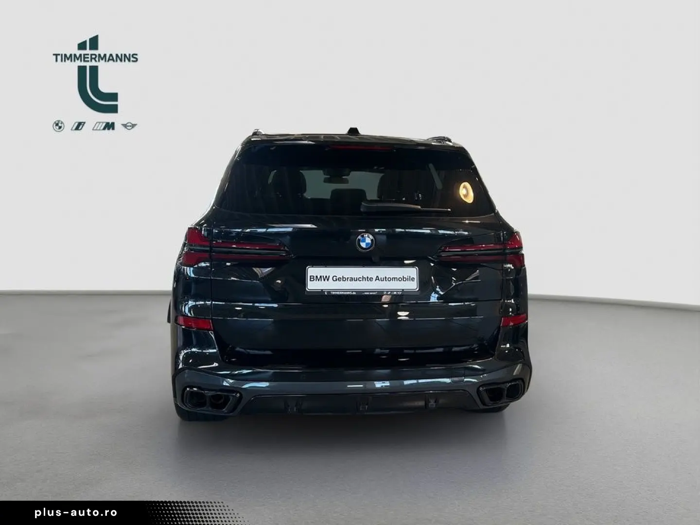 BMW X5 M60i