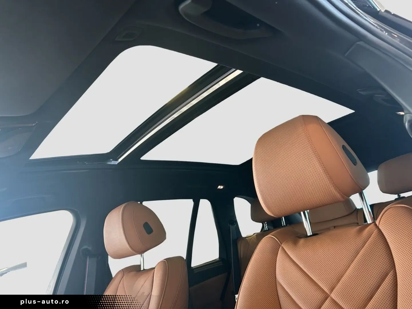 BMW X5 M60i