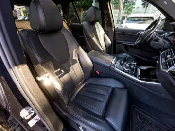 BMW x5 xDrive40i