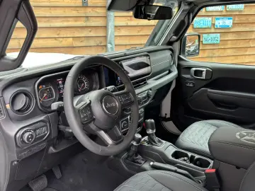 Jeep Wrangler 3 6L Sports S 4X4 Alpine ACC LED AHK