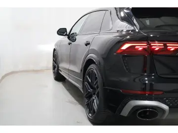 AUDI RS Q8 performance UPE202 Keramik 305km h B&OAdv