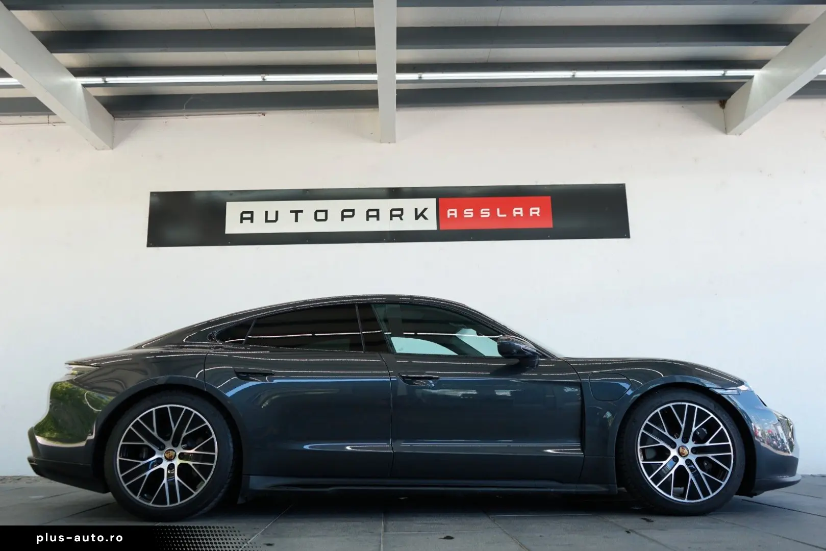 PORSCHE Taycan GTS Pano NightVision HeadUp Sitzklima Mas