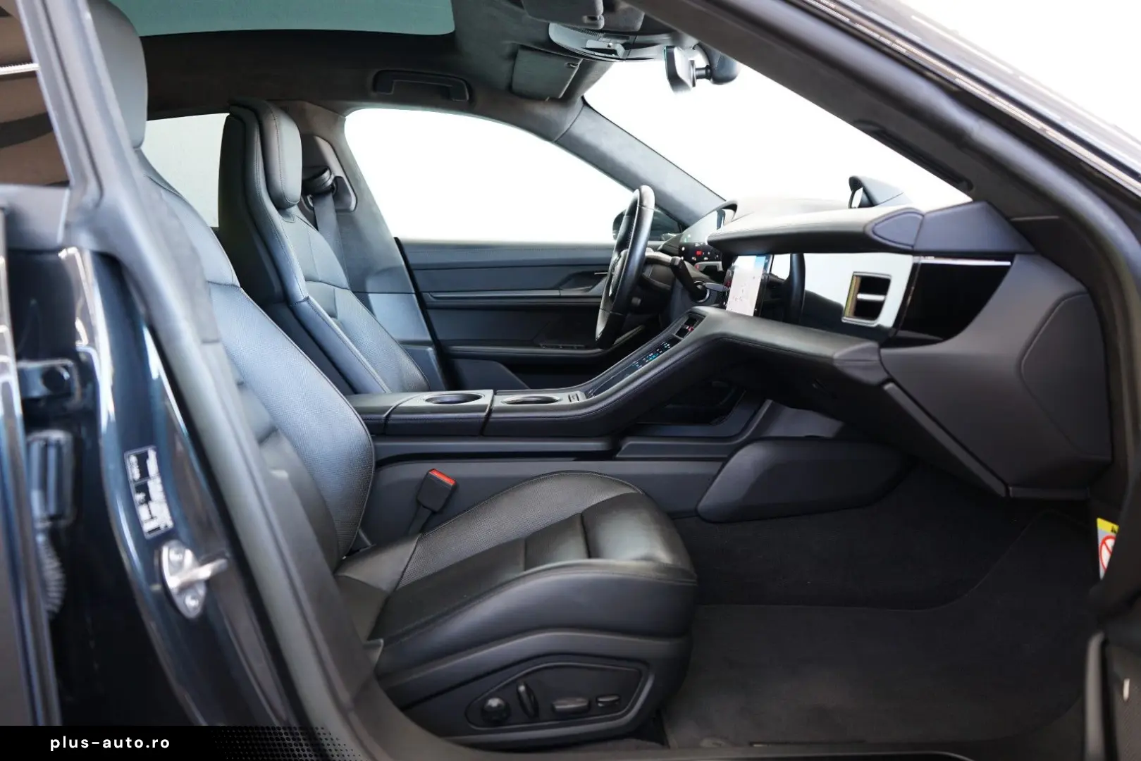 PORSCHE Taycan GTS Pano NightVision HeadUp Sitzklima Mas