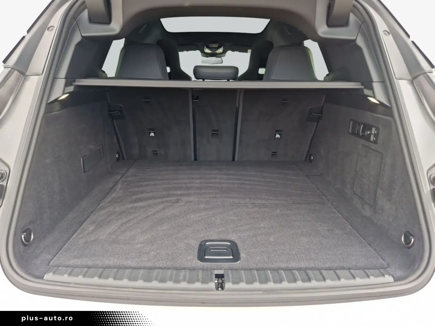 BMW iX xDrive40  AHK  PanoramaGlasdach  SHZ