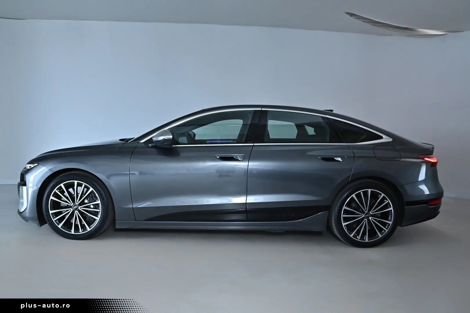 AUDI S6 Sportback e-tron qua 370 kW B&O PANO HUD NAVI