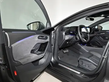 AUDI S6 Sportback e-tron qua 370 kW B&O PANO HUD NAVI
