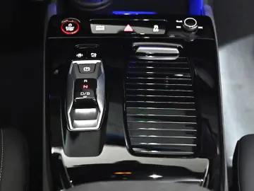 AUDI S6 Sportback e-tron qua 370 kW B&O PANO HUD NAVI