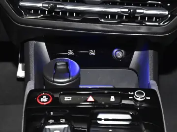 AUDI S6 Sportback e-tron qua 370 kW B&O PANO HUD NAVI