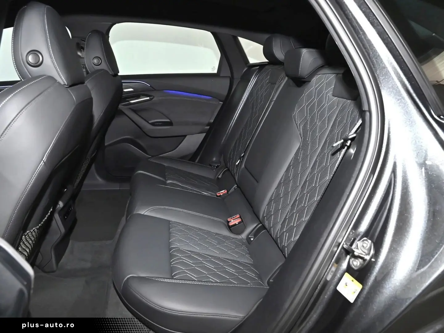 AUDI S6 Sportback e-tron qua 370 kW B&O PANO HUD NAVI