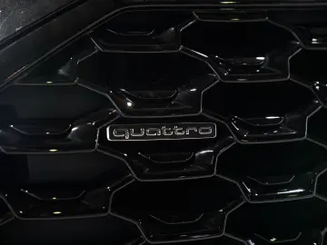 AUDI Q5 50 TDI Sportback S line