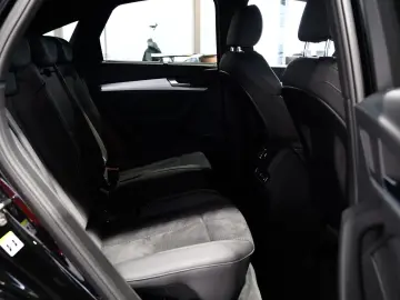 AUDI Q5 50 TDI Sportback S line