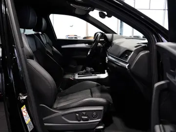 AUDI Q5 50 TDI Sportback S line