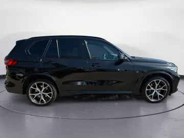 BMW X5 xDrive30d Navi Tempom.aktiv Laserlicht Glasda