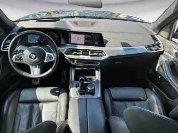 BMW X5 xDrive30d Navi Tempom.aktiv Laserlicht Glasda