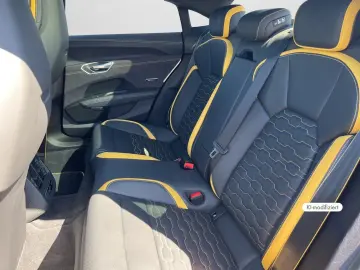 AUDI e-tron GT quattro 350kw MATRIX B&O 360  ACC OPS