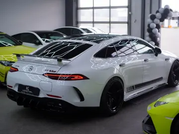 MERCEDES-BENZ 4-trg. 63 S E 4Matic  Performance Manufaktur