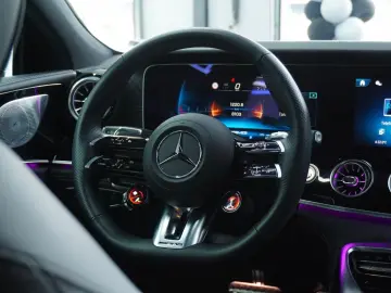 MERCEDES-BENZ 4-trg. 63 S E 4Matic  Performance Manufaktur