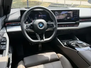 BMW 550e T.xDr.M Sport IntAktiv.Pano.AutoBahnAss.AHK