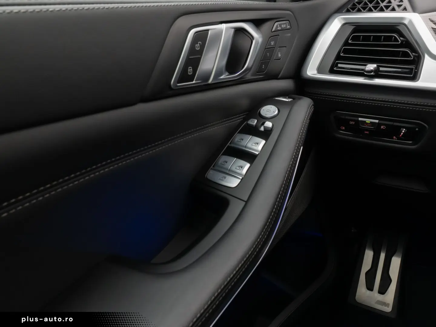 BMW X7 M60i xD Panorama 360  HUD DAB H K SoftCL22