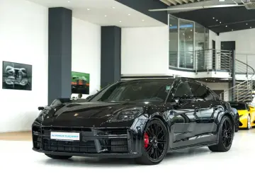 PORSCHE Panamera GTS PANO BOSE MASSAGE SOFT-CLOSE HUD