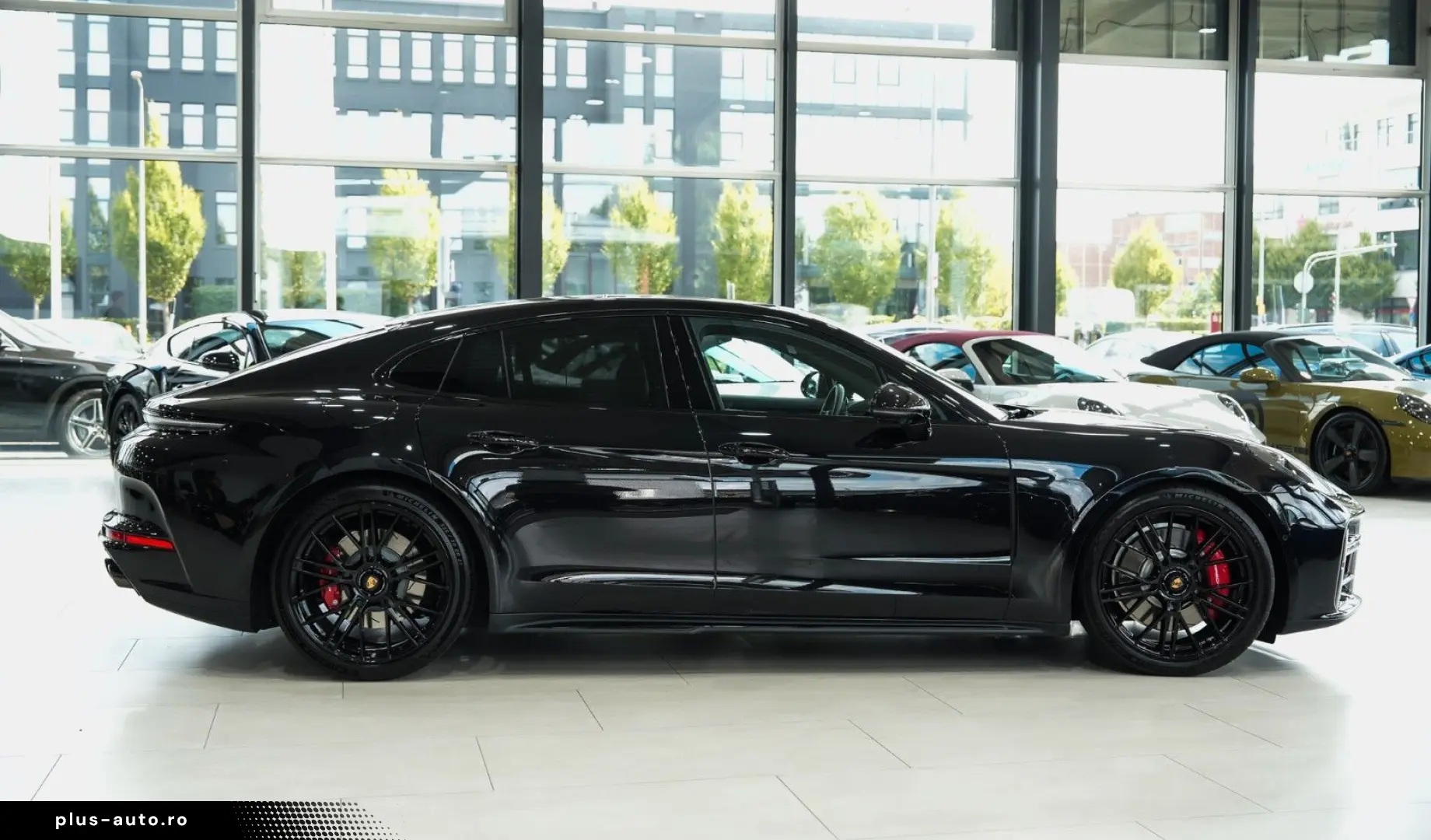 PORSCHE Panamera GTS PANO BOSE MASSAGE SOFT-CLOSE HUD