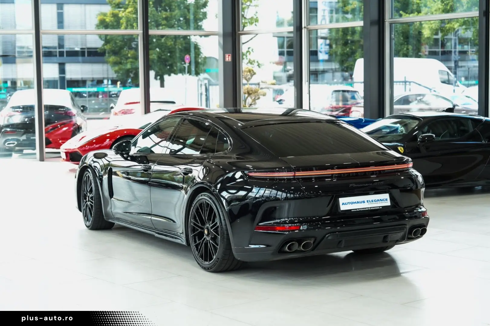 PORSCHE Panamera GTS PANO BOSE MASSAGE SOFT-CLOSE HUD