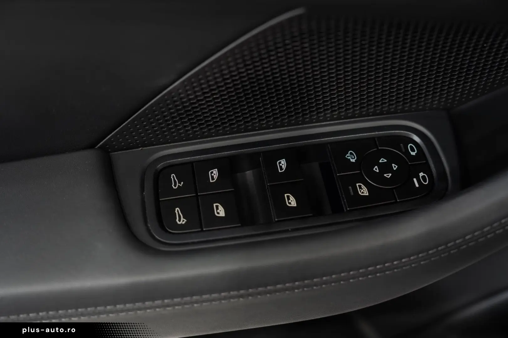 PORSCHE Panamera GTS PANO BOSE MASSAGE SOFT-CLOSE HUD