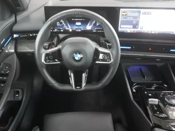 BMW 520 d M Sport AHK HUD STAHZ LED SOUND